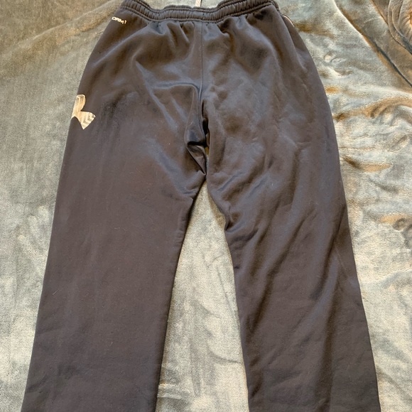 Underarmor Sweatpants size small - Picture 2 of 2